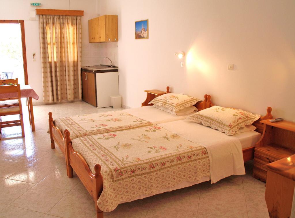 Ferienwohnung Scarpantos Amoopi Zimmer foto